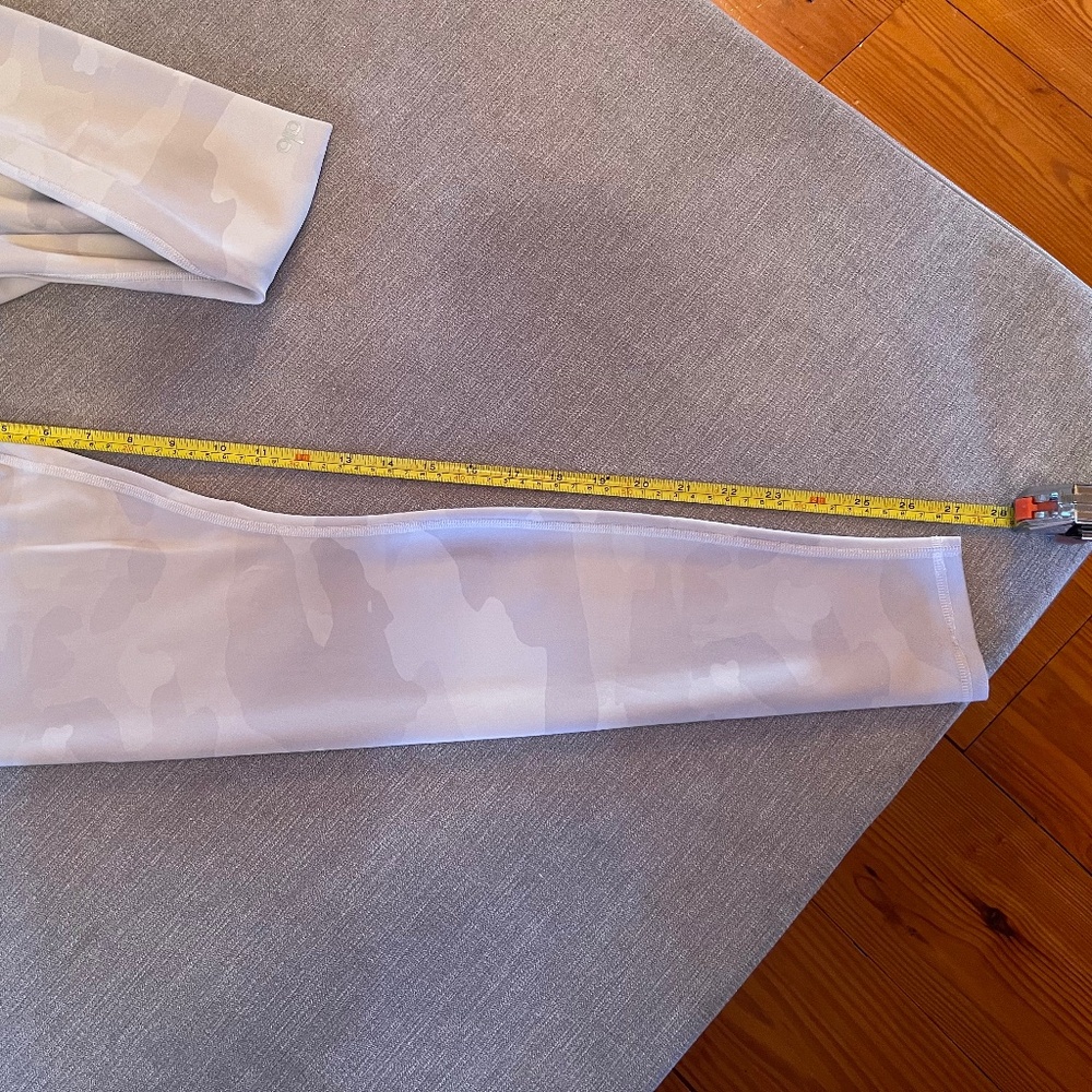 Alo Camo Leggings High Waist * White, Light Gray * Size S - Picture 9 of 13